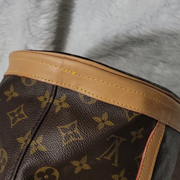 🤩🤩LOUIS VUITTON Bucket GM Shoulder Handbag - Picture 6 of 16